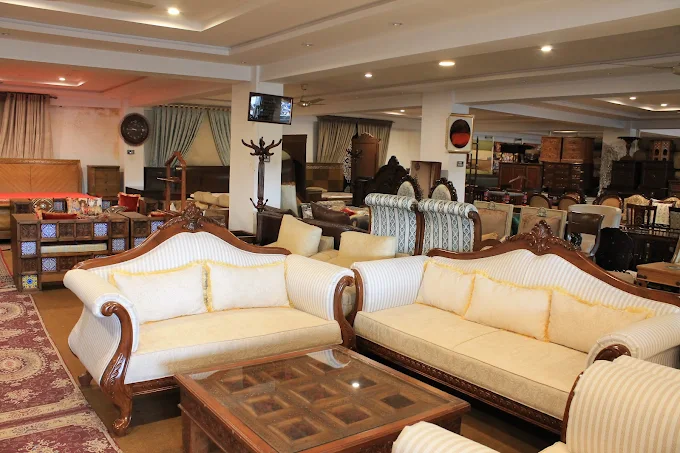 showroom floor furniture interior